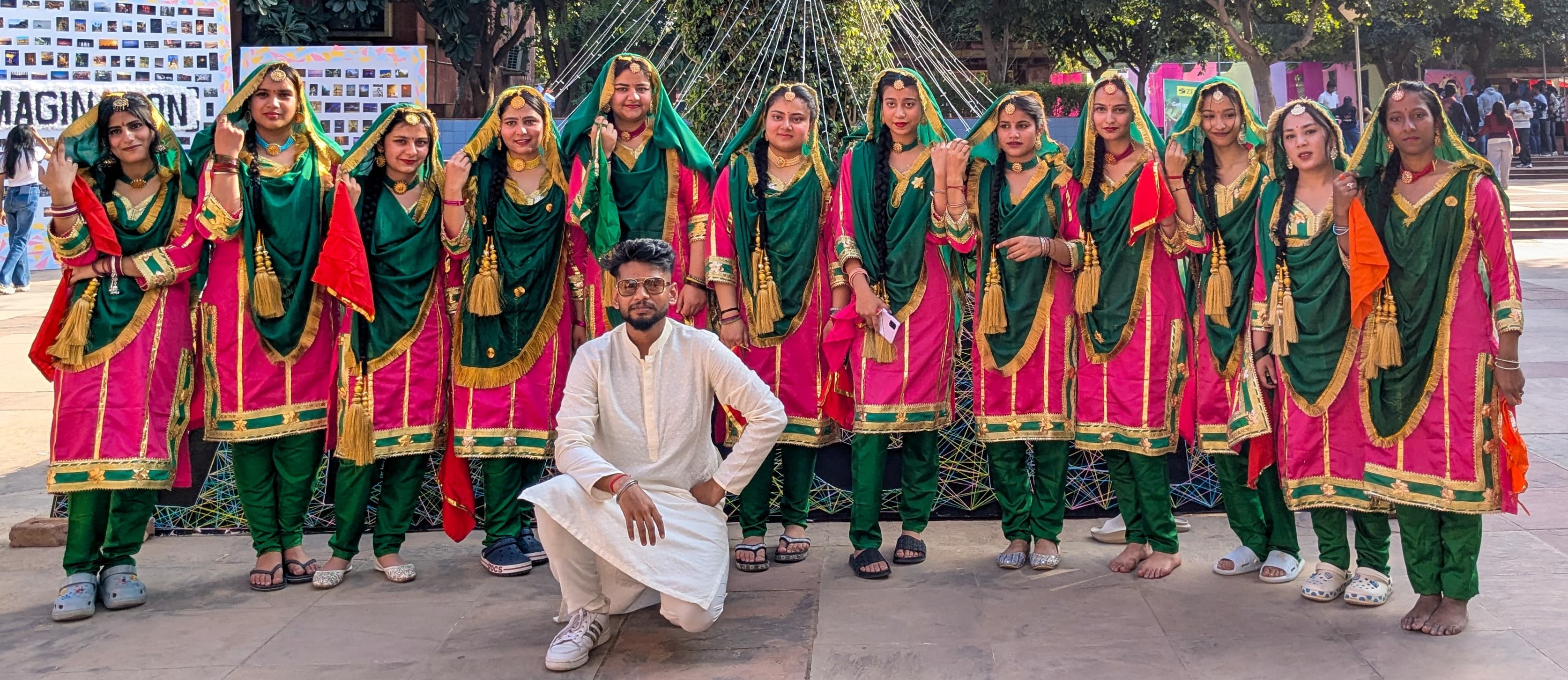 'SMVDU डांस क्लब ने VIVACITY '25 में इतिहास रचा, LNMIIT जयपुर में कई खिताब जीते | '