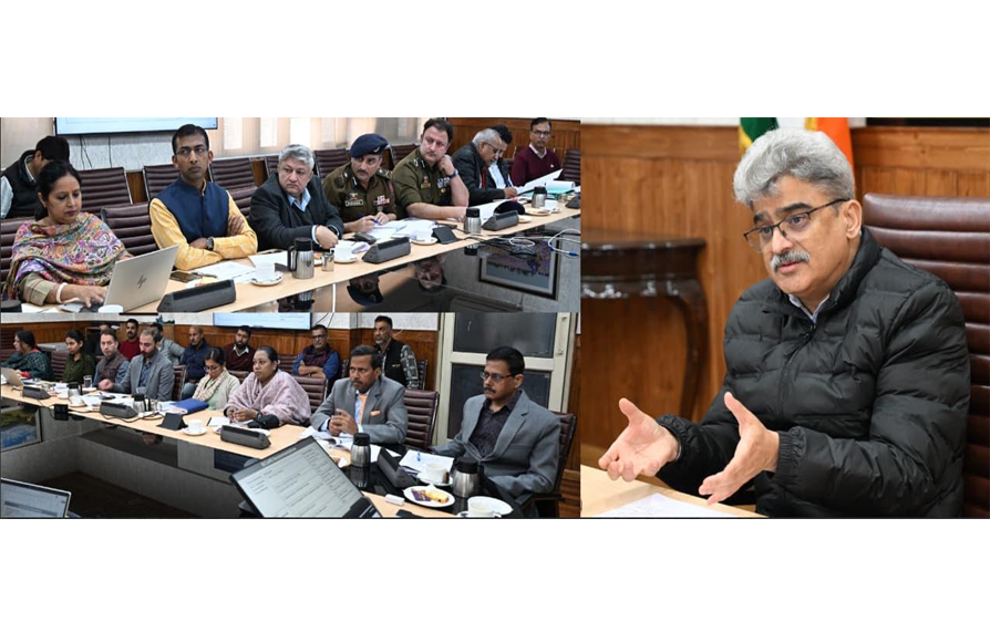 'CS Dulloo reviews multi-pronged traffic management plan for Jammu, Srinagar'