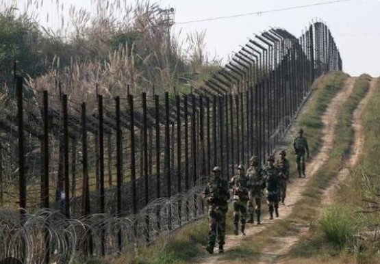 'PoK Girl Apprehended by Army Sent Back to Pakistan Through Chakkan Da Bagh'