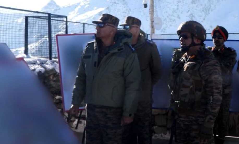 'Northern Army Commander Reviews Security in North Kashmir'